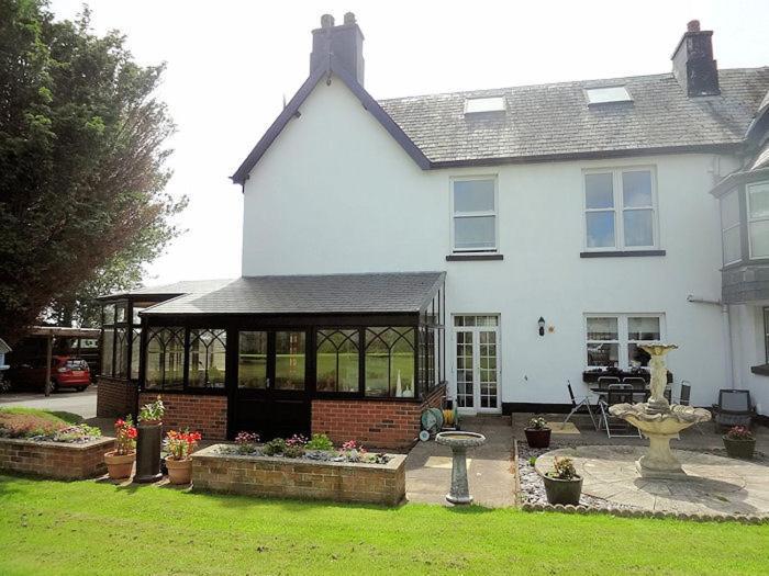 Leahurst Bed And Breakfast Tywyn Bagian luar foto