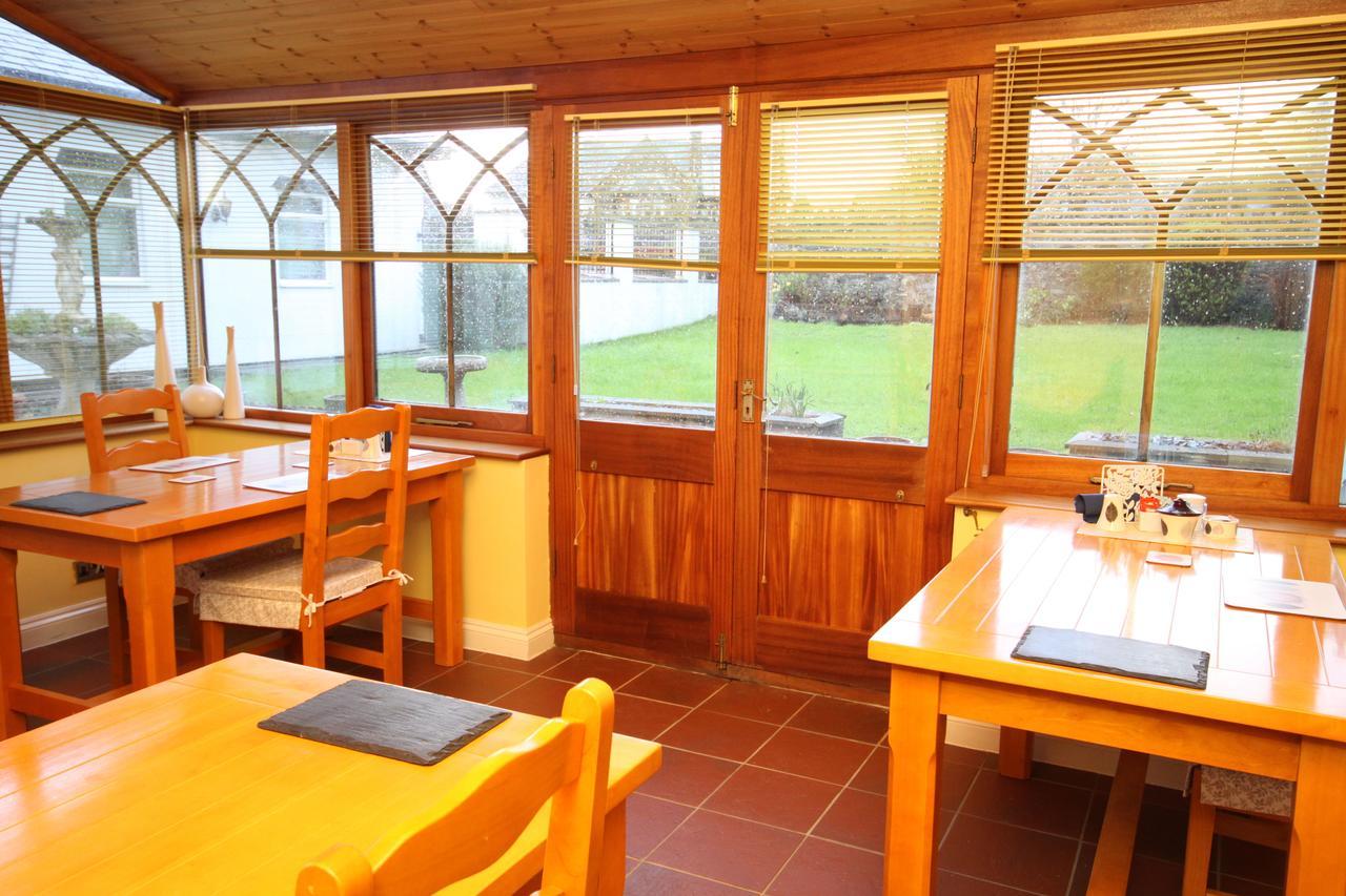 Leahurst Bed And Breakfast Tywyn Bagian luar foto